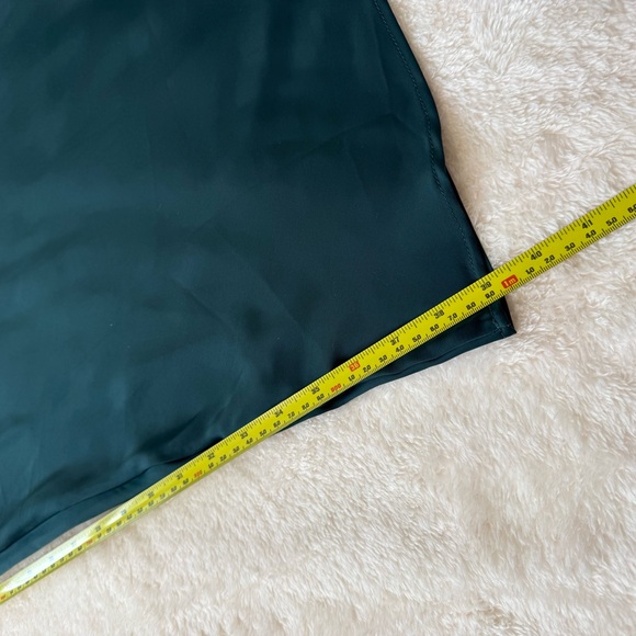 Banana Republic | Satin Slip Dress Forest/Dark Green | Size M - Picture 7 of 7